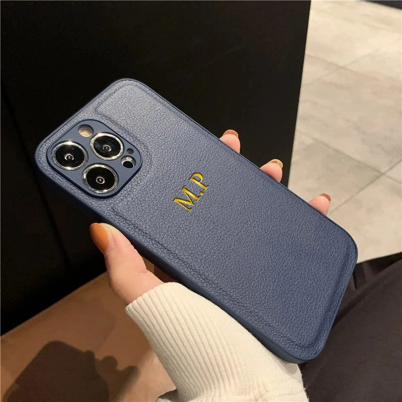 Étui de téléphone texturé - Effet Cuir et Initiales